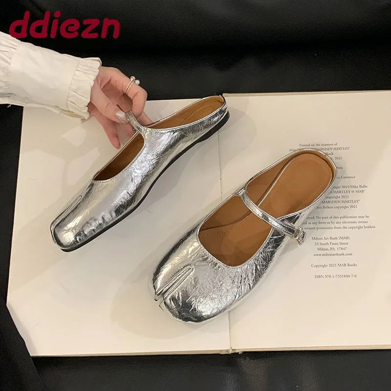 The Belle Buckle Flats